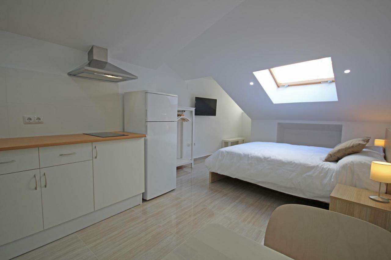 Esparteros 6, Estudios Màlaga